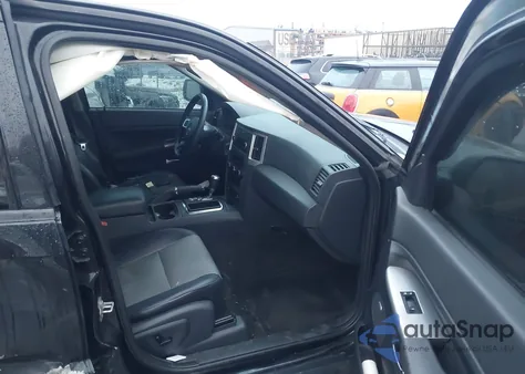 2009 Jeep Grand Cherokee Laredo z USA, uszkodzony, nr VIN 1J8GR48KX9C553034